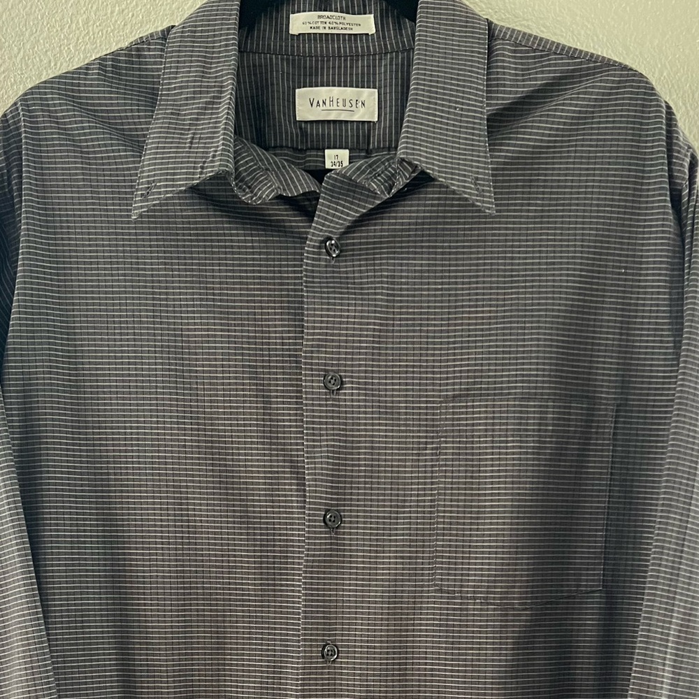 Van Heusen Dark XL Mens Button Down Long Sleeve Office Casual Lightweight Shirt